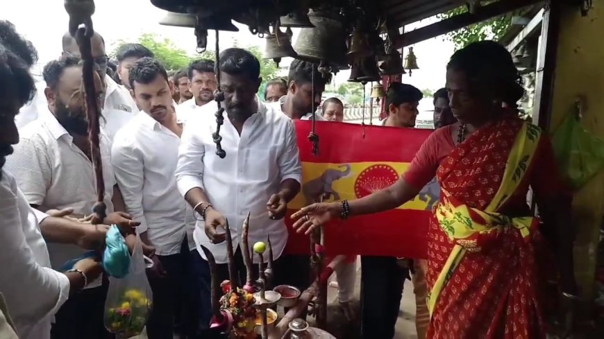 மாநாடு வெற்றி பெற கிடா விருந்து : தேனி மாவட்ட தமிழக வெற்றிக் கழகத்தின் இளைஞர் அணியினர் !!!