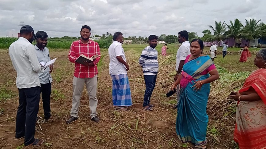 புறம்போக்கு நிலம் ஆக்கிரமிப்பு : பெண்கள் சாலை மறியல் - உடனடியாக அளவீடு செய்து கொடுத்த அதிகாரிகள் !!!